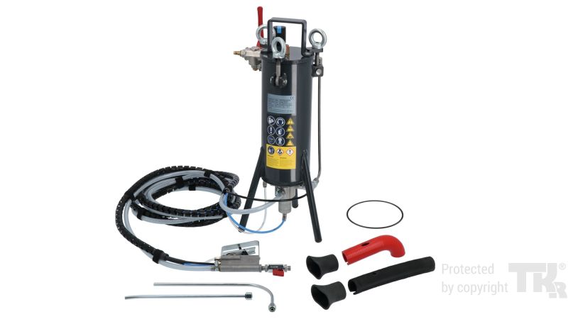 Granule jet blasting device